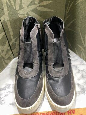 EUC ~Women's MIA Kaleb Black Sneaker Wedge Shoes~10 M